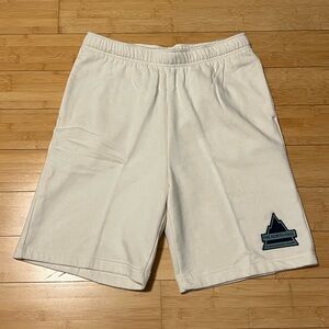 The North Face 9” Fleece Shorts - Size: Men’s Medium - NWOT
